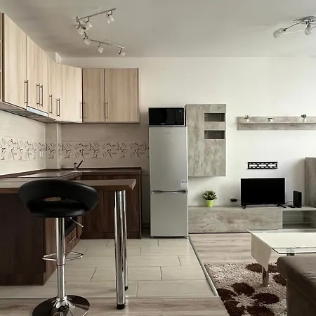 K9 Apartment *